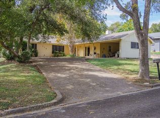 716 Arlington Dr, Woodway, TX 76712