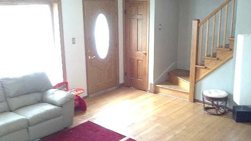 2nd image of 432 N Irving Ave