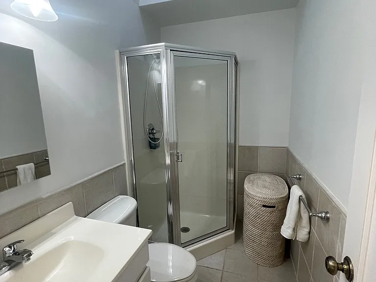 35 Maple St — Photo 13