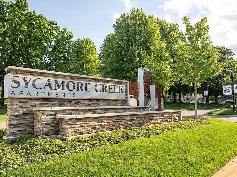Sycamore Creek Apartments — Photo 17
