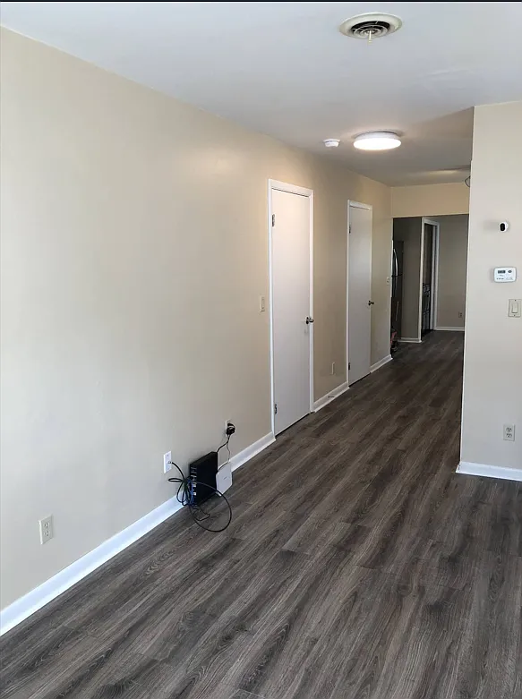 3 bed, 1.5 bath, 1148 sqft, $2,000 — Photo 4
