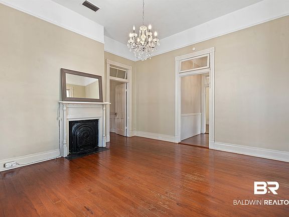 4th image of 207 Dexter Ave