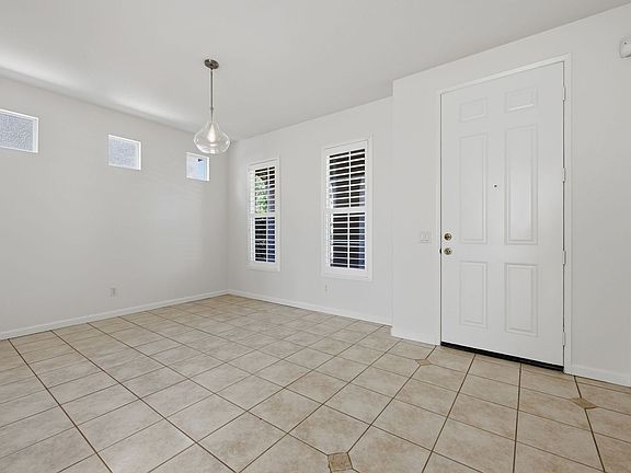 3rd image of 471 Camino Verde