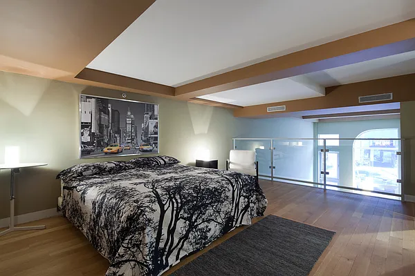 Sold by aptsandlofts.com | media 14