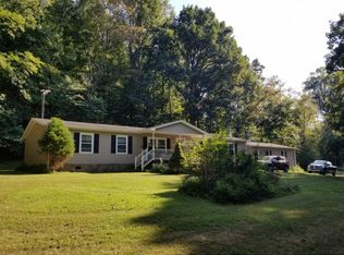 147 Milk Gap Ln, Surgoinsville, TN 37873