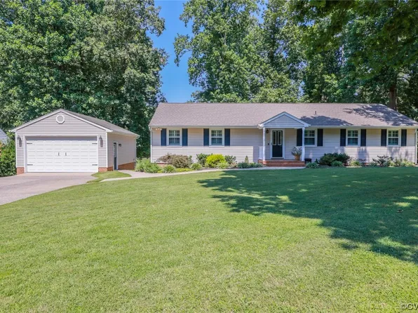 6700 Forest Dr, Quinton, VA 23141