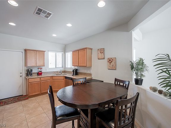 5th image of 3304 Hackney Horse Ct