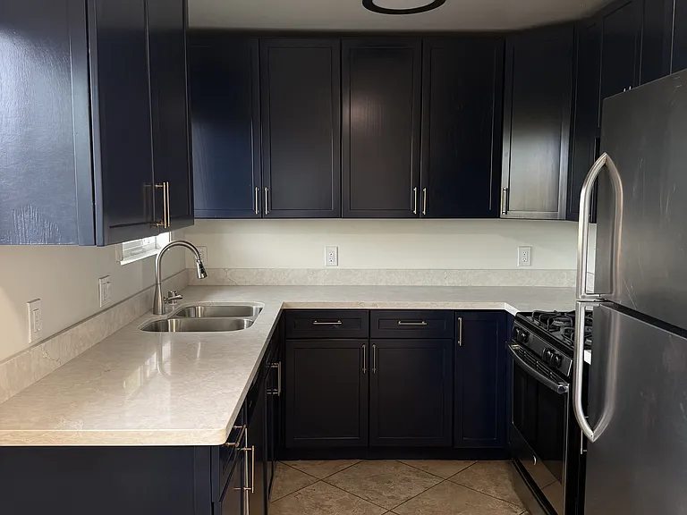NEWLY RENOVATED UNIT 21