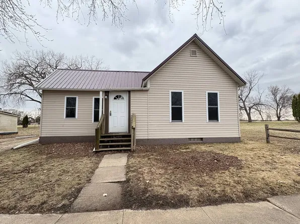524 5th Ave NW, Oelwein, IA 50662