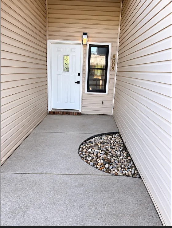 2 bed, 2.5 bath, 1306 sqft, $1,415 — Photo 3