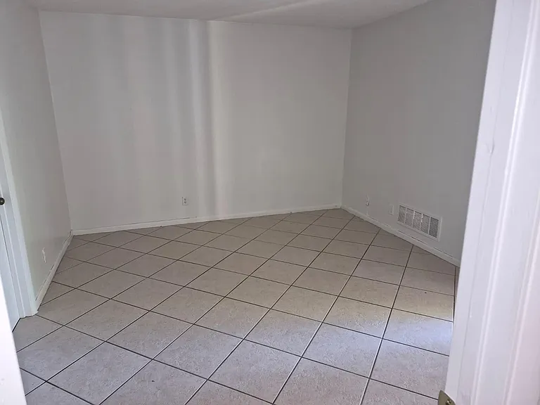 2966 Coral Springs Dr — Photo 7