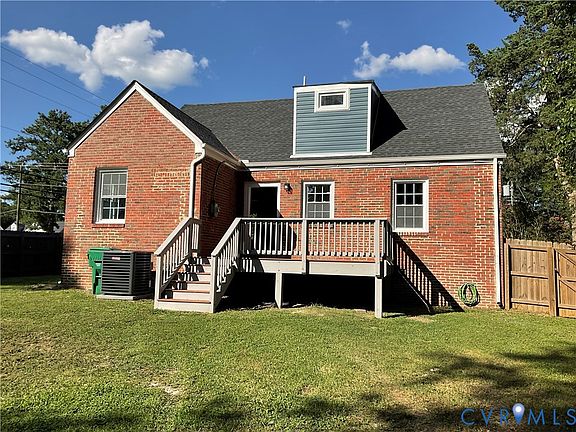 2nd image of 1874 Sherwood Rd