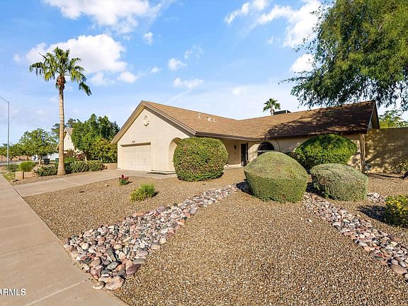 4th image of 2735 N Diego Cir