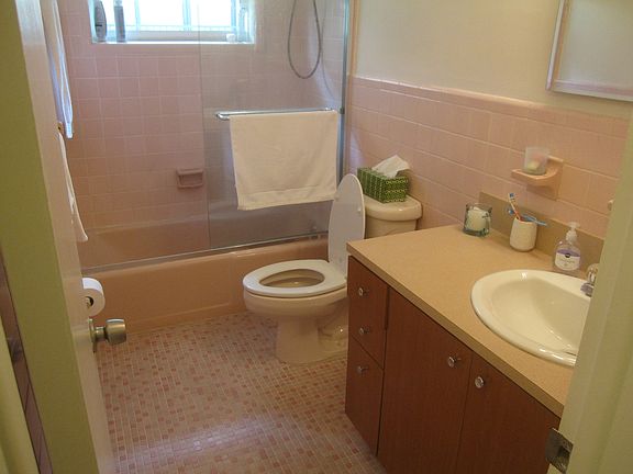2nd image of 318 Majorca Ave APT 302