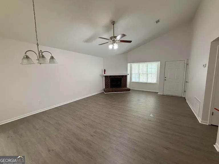 7799 Park Ln — Photo 3