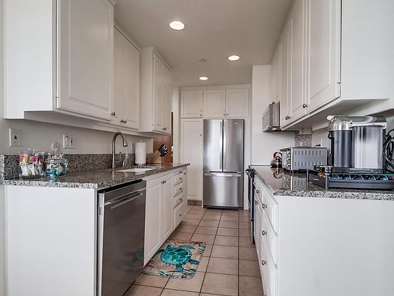 3rd image of 4627 Ocean Blvd Unit 408