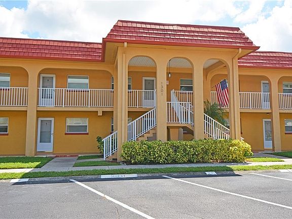 2nd image of 1301 S Hercules Ave APT 14