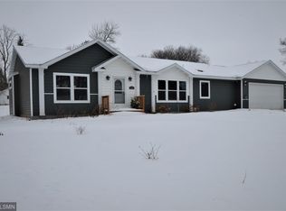 925 S Marshall Ave, Litchfield, MN 55355