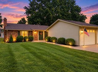 1404 W Stone Blvd, Raymore, MO 64083