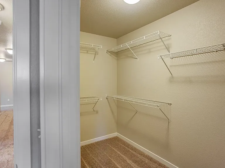 2335 Falkirk Dr — Photo 28