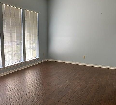 4th image of 9911 Sagegreen Dr