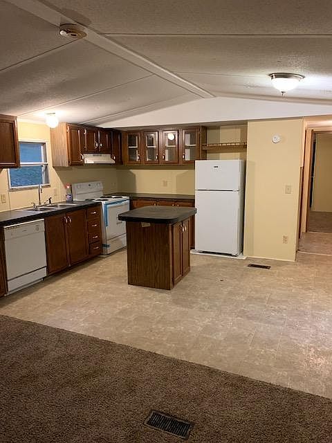 2nd image of 11535 Bobby Dr