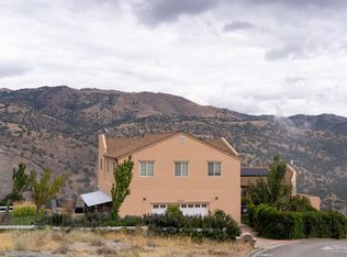 19701 Dovetail Ct, Tehachapi, CA 93561