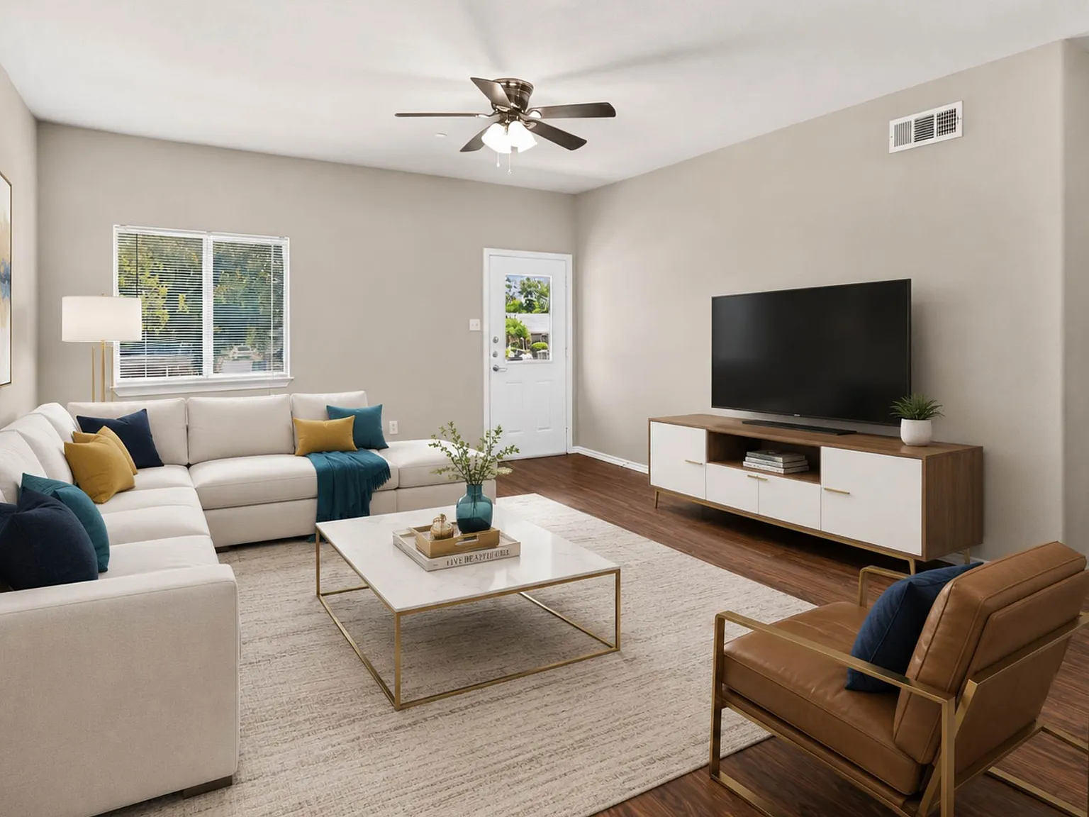 3 bed, 1380 sqft, $1,475 — Photo 2