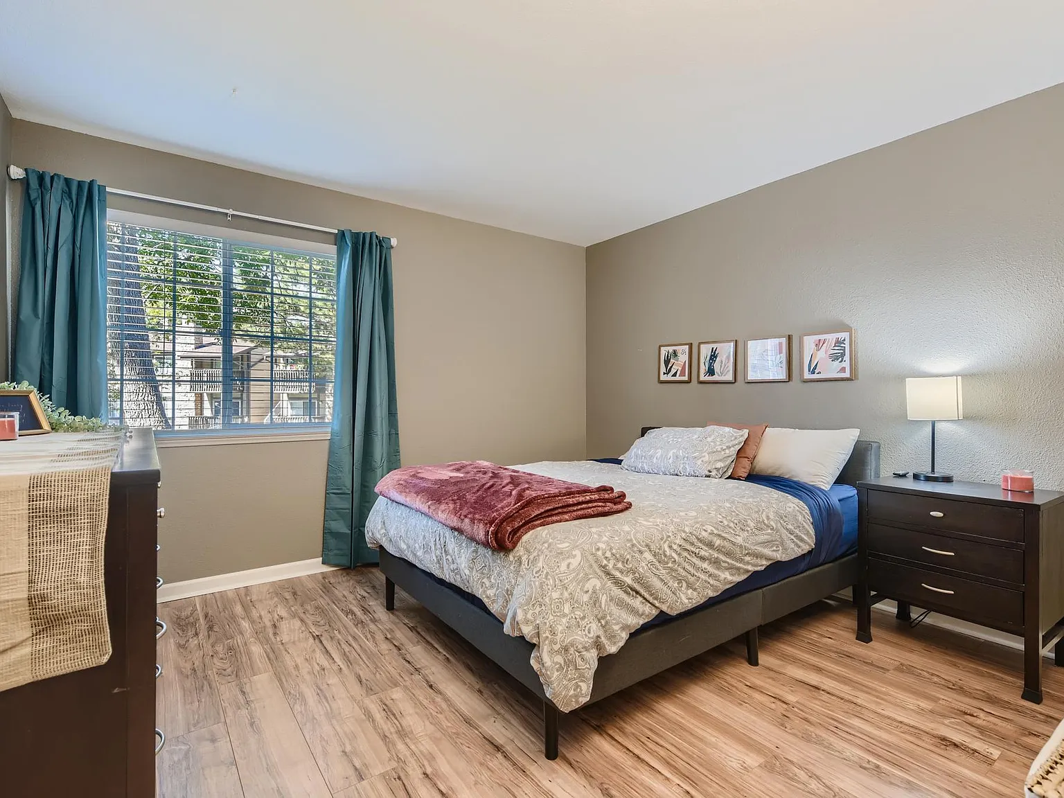 1 bed, 703 sqft, $2,600 — Photo 2