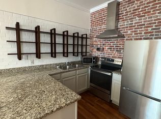 304 N Front St APT P, Wilmington, NC 28401