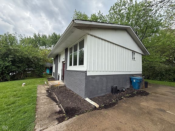 2nd image of 4014 Richelieu Rd