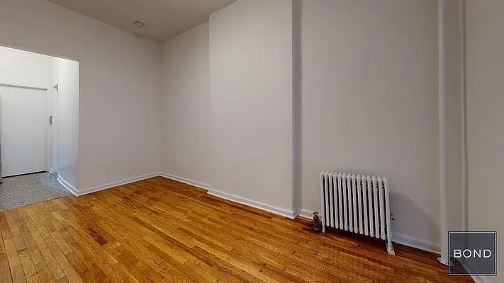 Rented by Bond New York | media 16