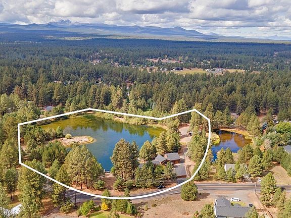 3rd image of 19434 River Woods Dr
