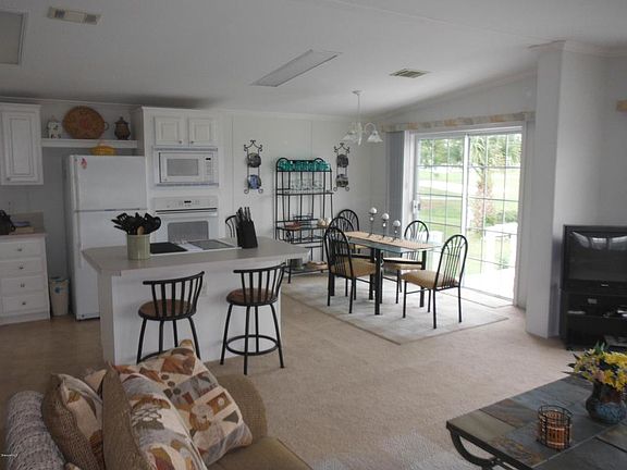 3rd image of 1132 Barefoot Cir