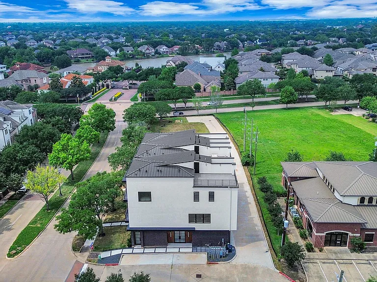 1135 Lake Pointe Pkwy — Photo 46