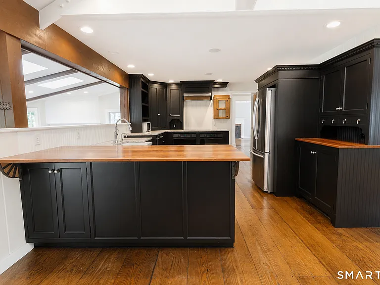50 Fox Den Rd — Photo 7
