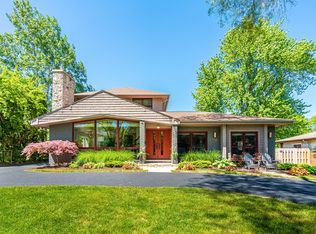 1146 Rago Ave, Deerfield, IL 60015