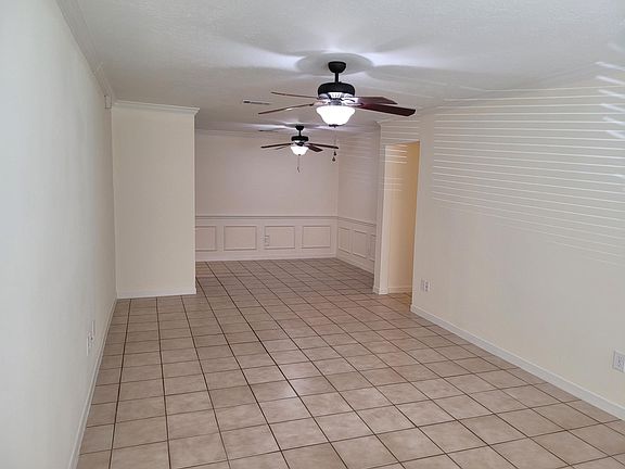 5th image of 3515 Lazywood Ln