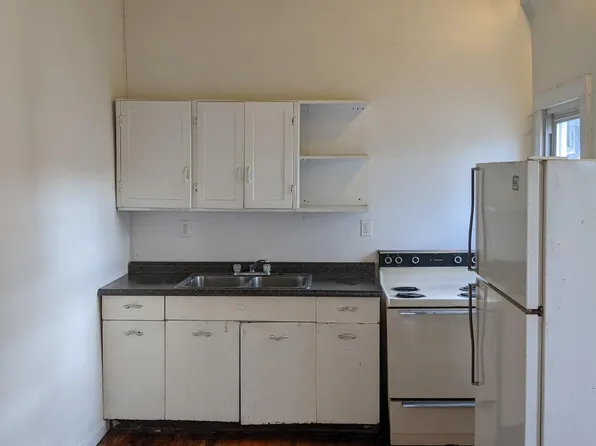 3928 Southern Pkwy #1R, Louisville, KY 40214