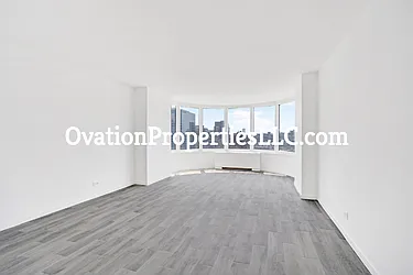 Rented by R New York