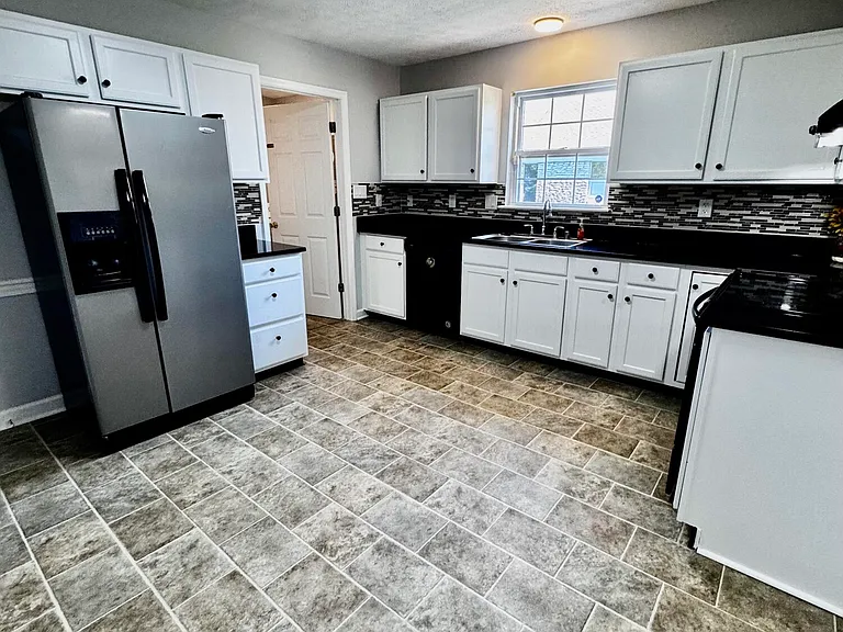 2469 English Station Dr — Photo 4