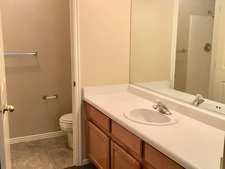1308 Millcreek Duplex — Photo 12