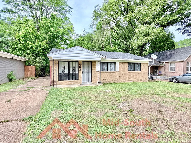 452 Delta Rd — Photo 3