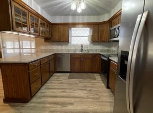 1105 Lee St, Grove, OK 74344