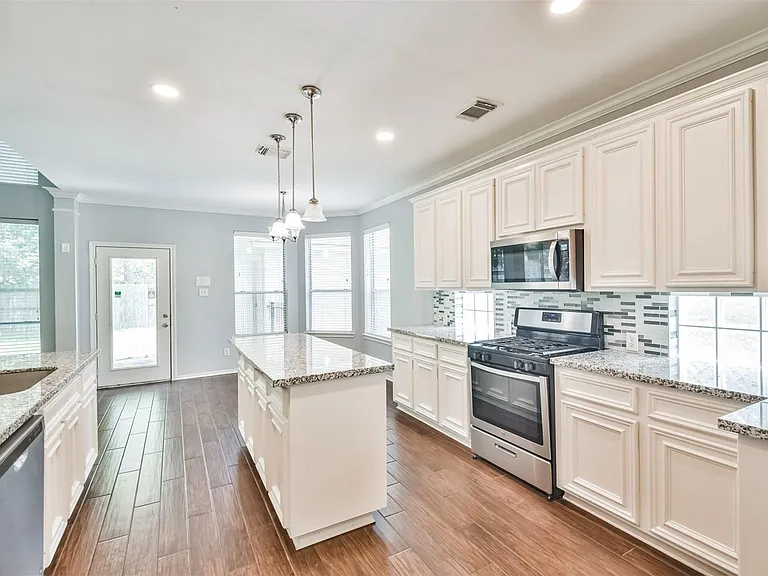 18802 Half Volley Cir — Photo 21
