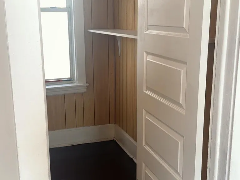 3218 S 49th Ave #1 — Photo 6