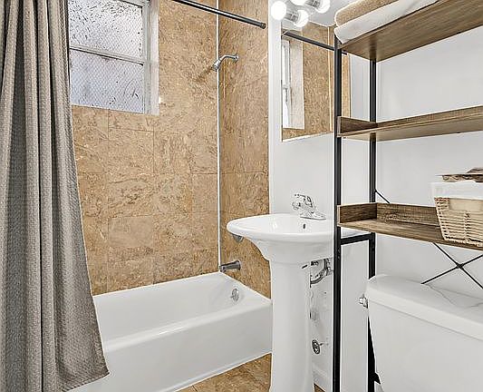 5th image of 26 Bedford St APT 2-B