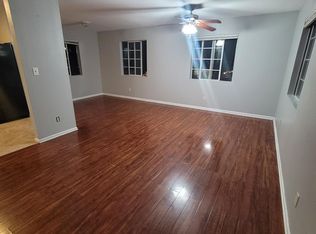 631 E 85th St #2, Los Angeles, CA 90001
