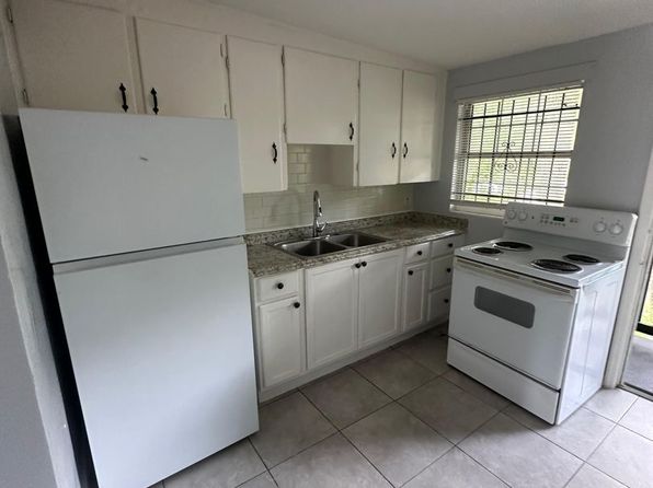 3805 Fairfax St APT 3