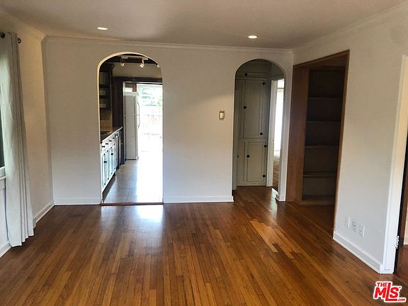 3rd image of 934 Milwood Ave